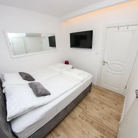 Moj Mir Apartment *